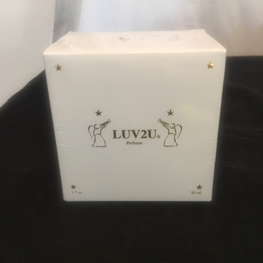 LUV2U Orange Blossom Scented Perfume in Heart Shaped Atomizer NIB